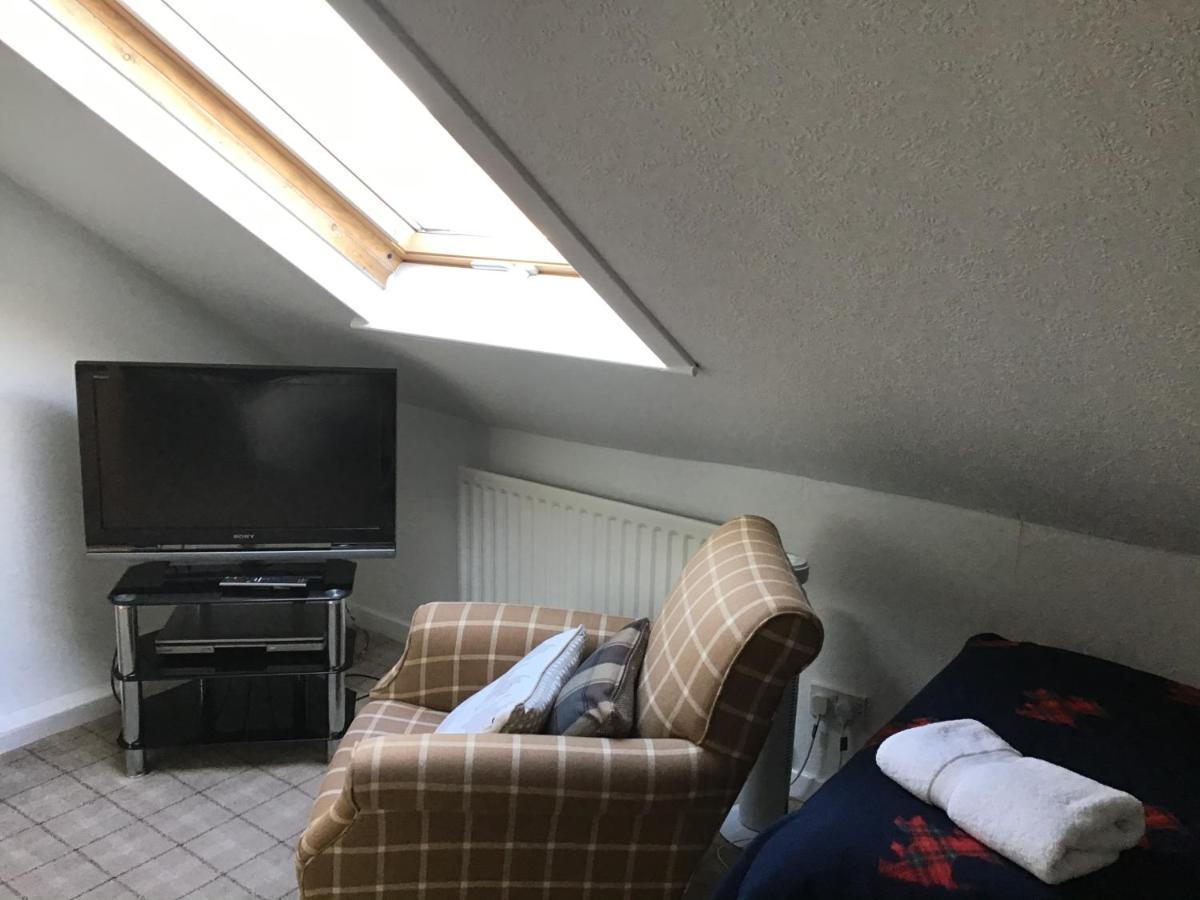 Woodvale Bed & Breakfast Balloch Bagian luar foto